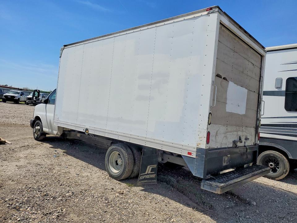2013 Chevrolet Express BOX Truck