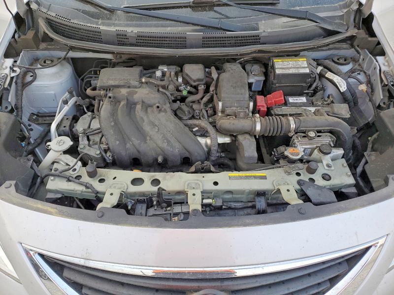 2013 Nissan Versa 1.6 s