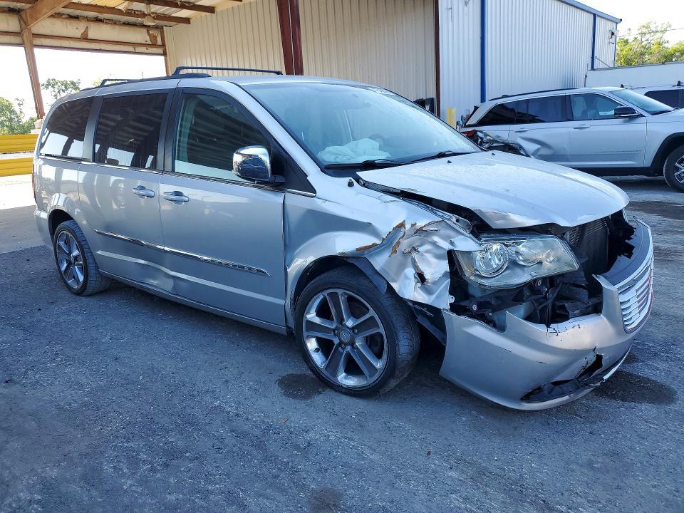 2012 Chrysler Town & Country Touring l