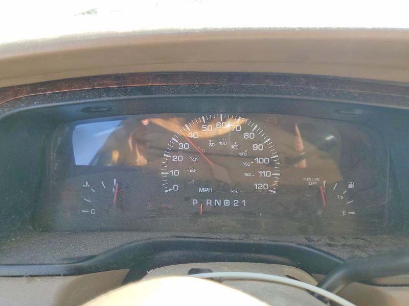 2000 Lincoln Town car Cartier