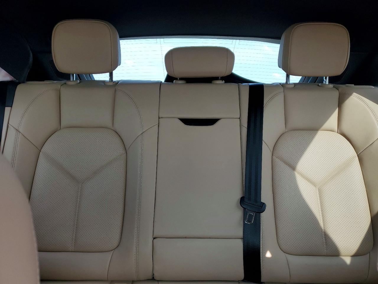2022 Porsche Macan s