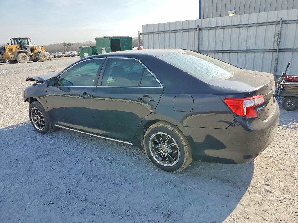 2014 Toyota Camry le