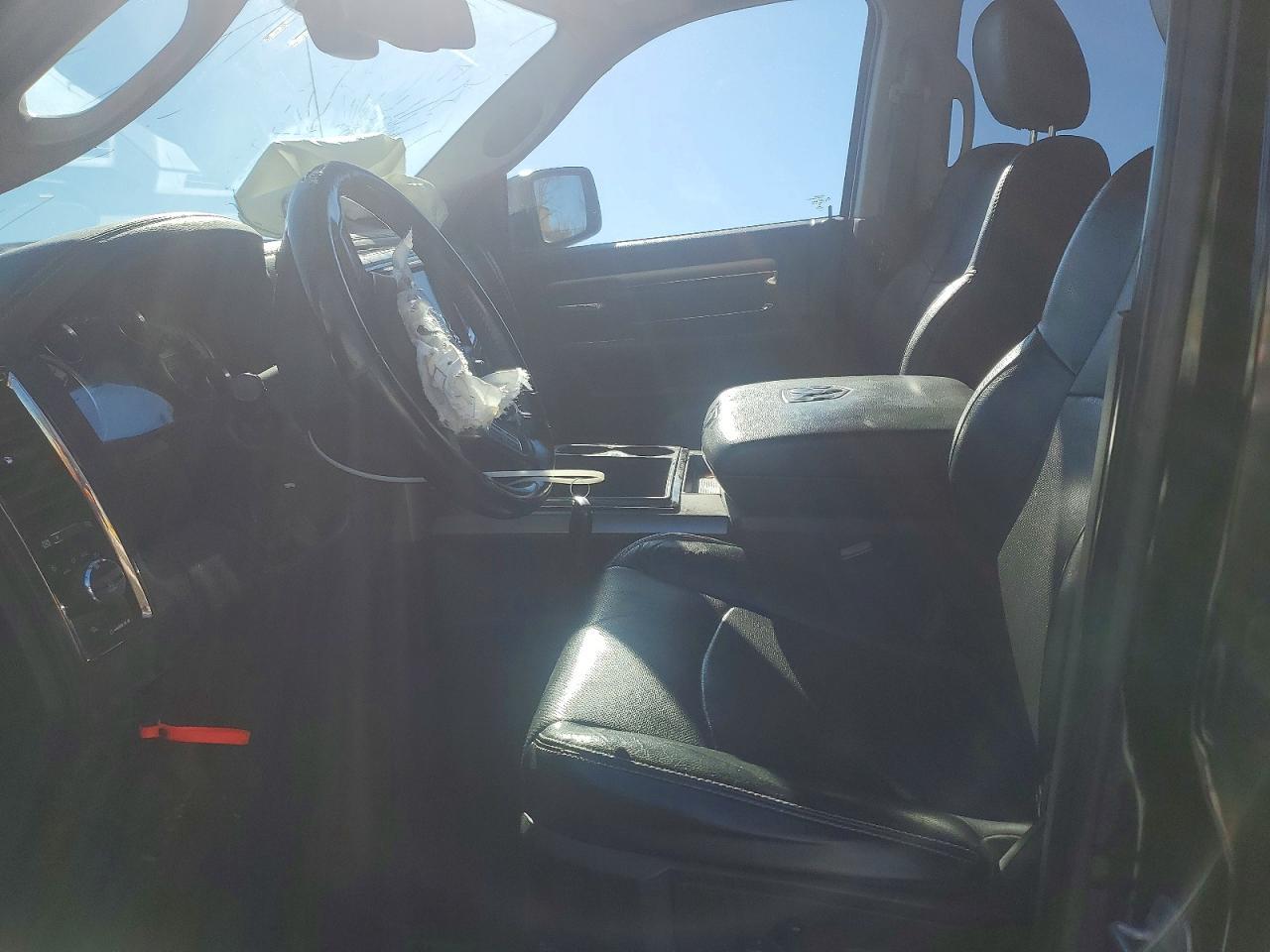 2014 Dodge RAM 1500 Sport