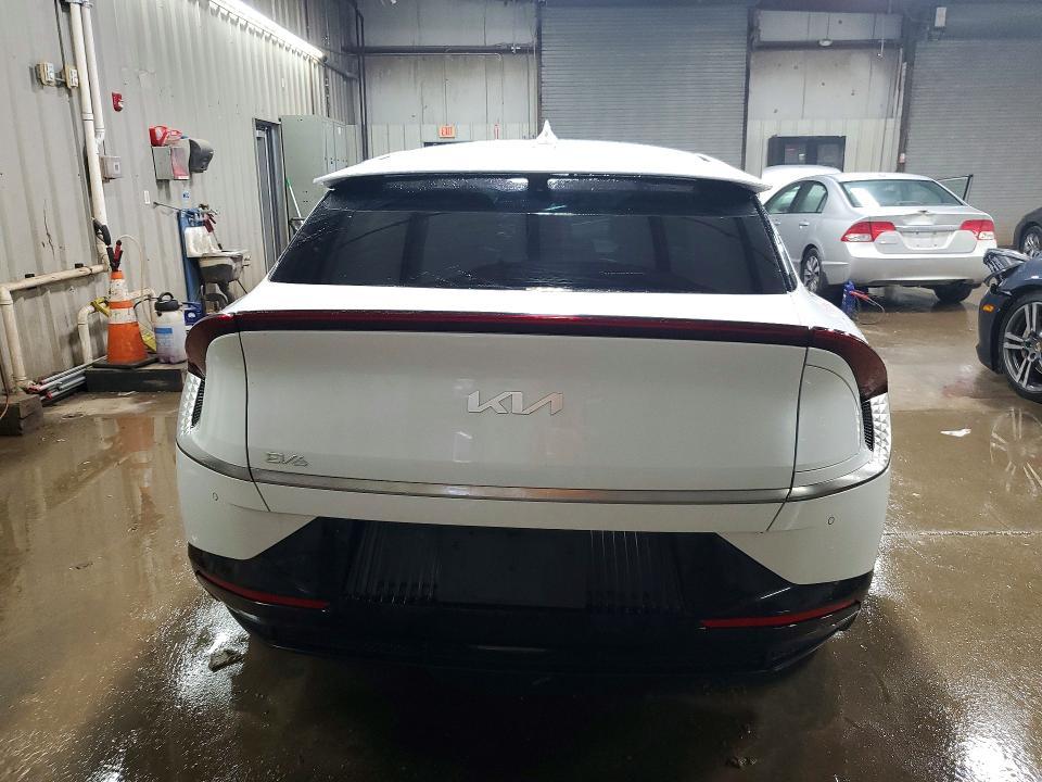 2024 KIA EV6 Wind
