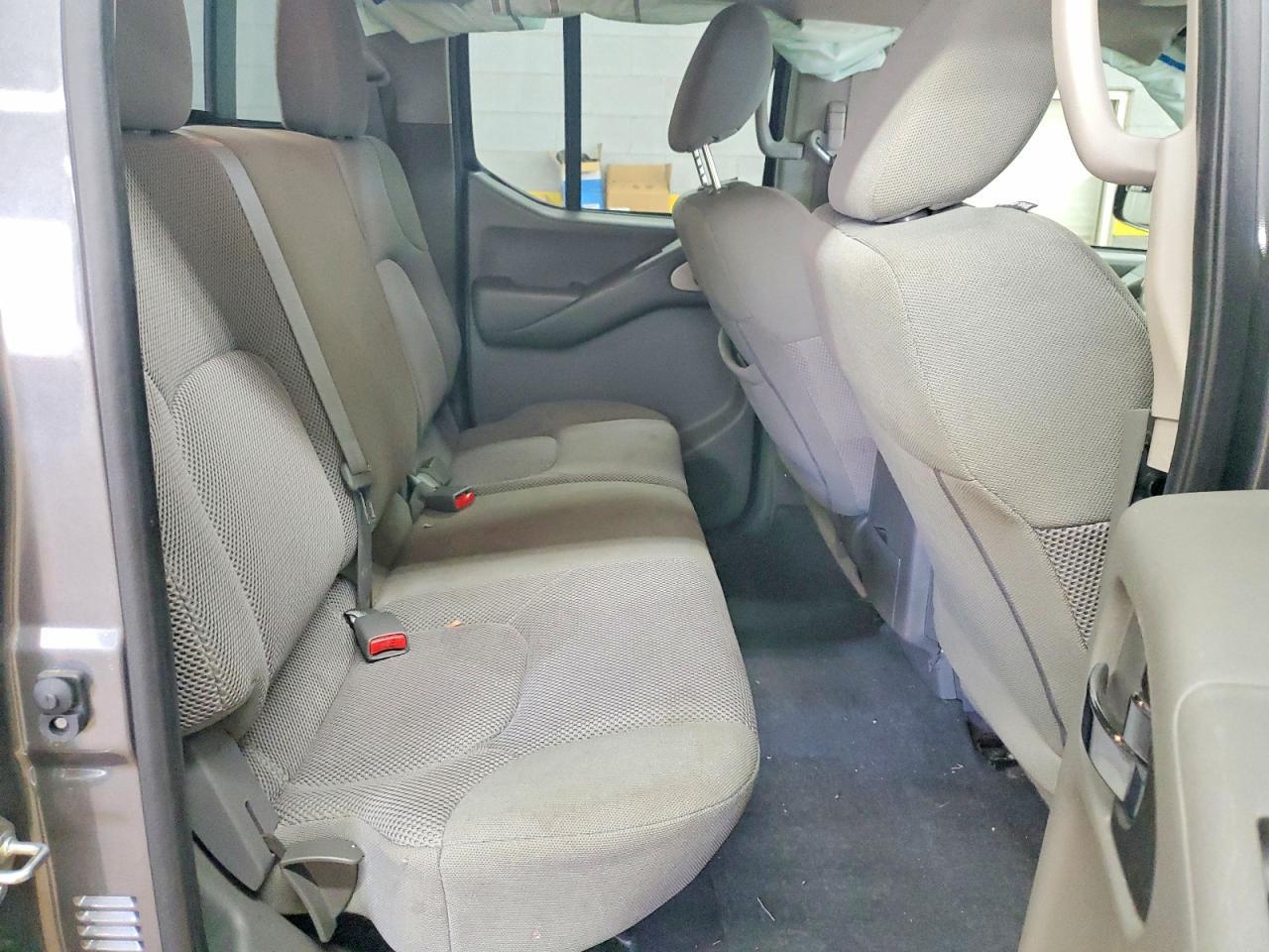 2020 Nissan Frontier SV