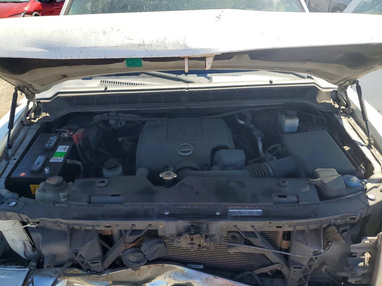 2012 Nissan Titan SV
