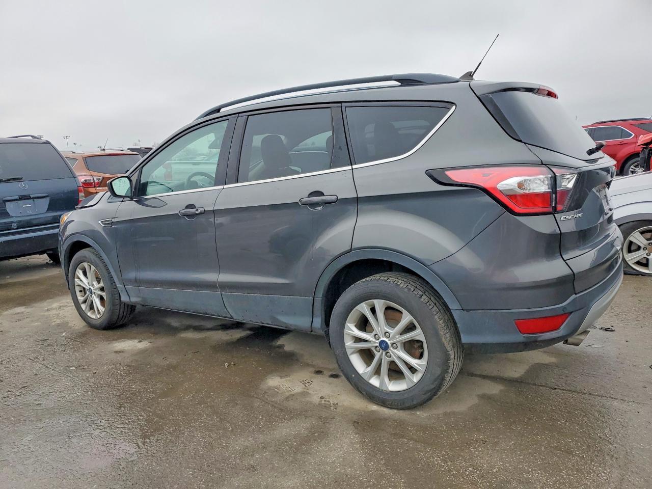 2018 Ford Escape sel
