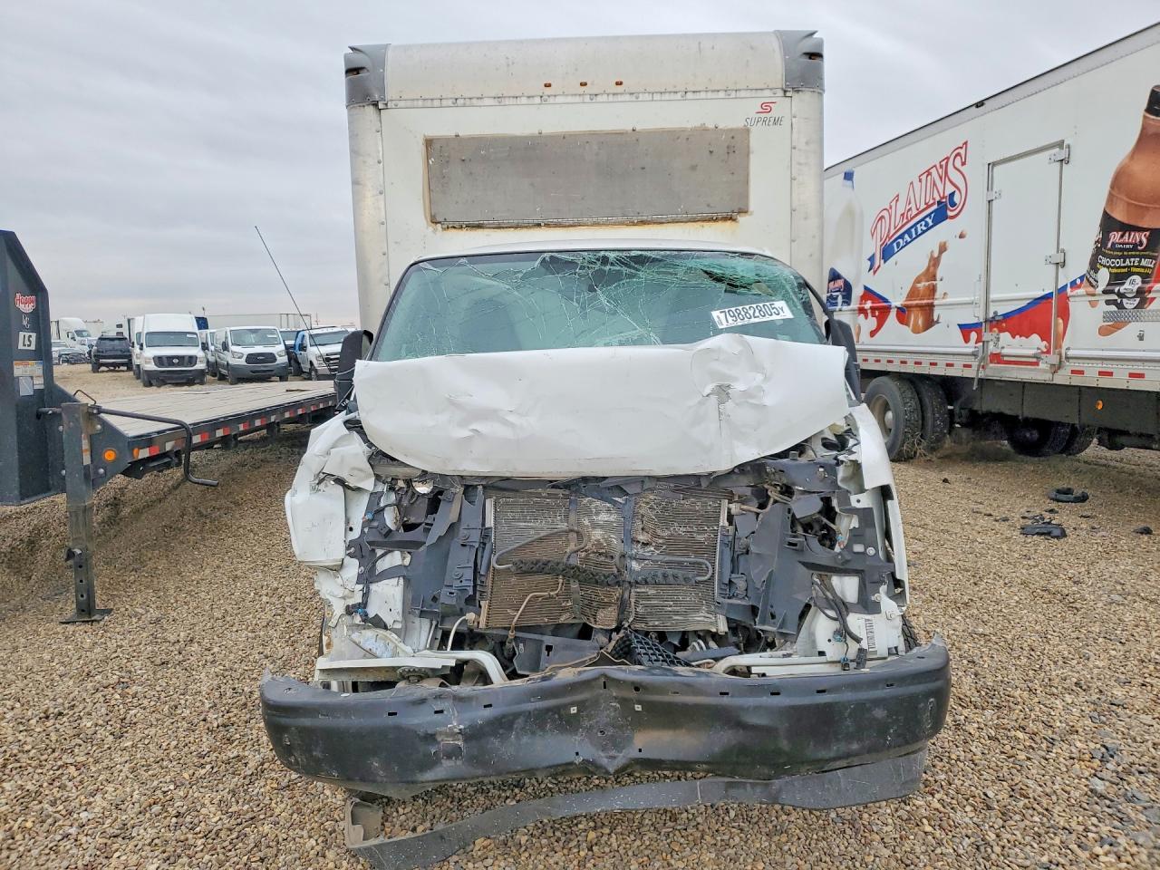 2018 Chevrolet Express BOX Truck