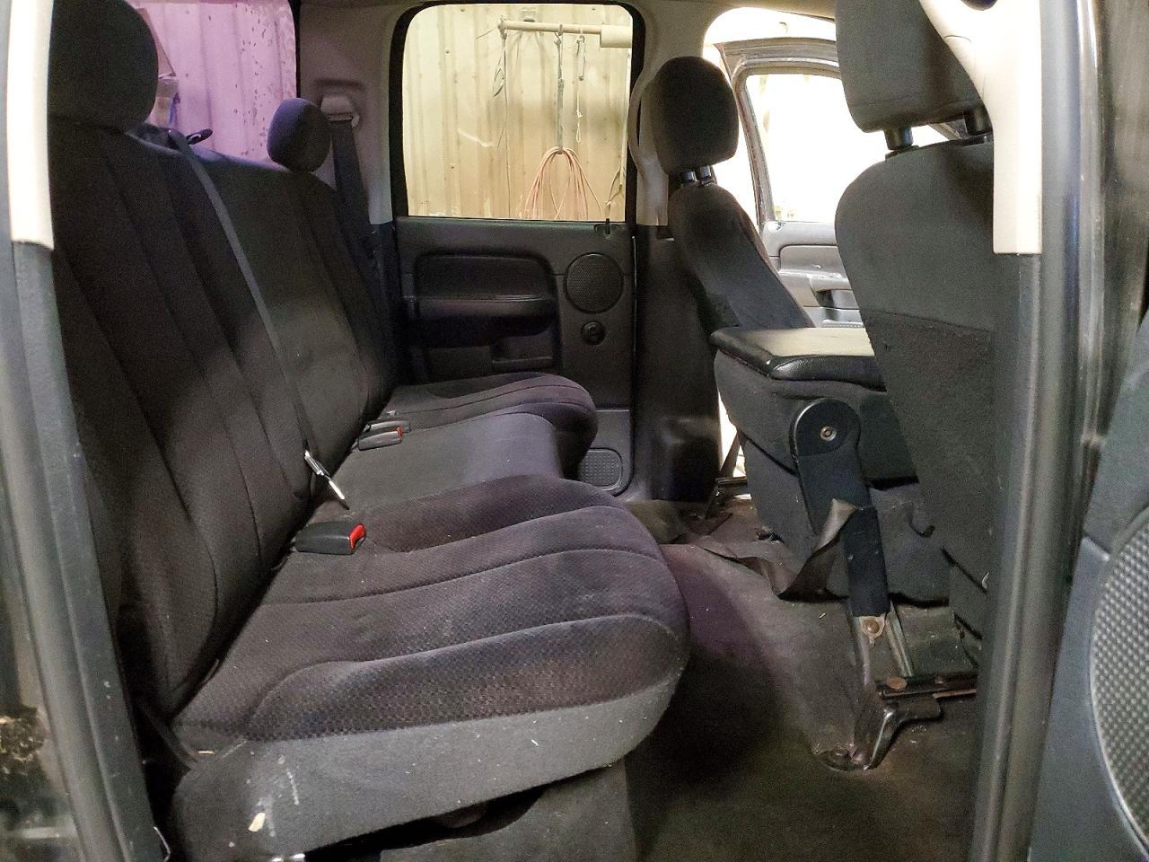 2004 Dodge RAM 1500 ST