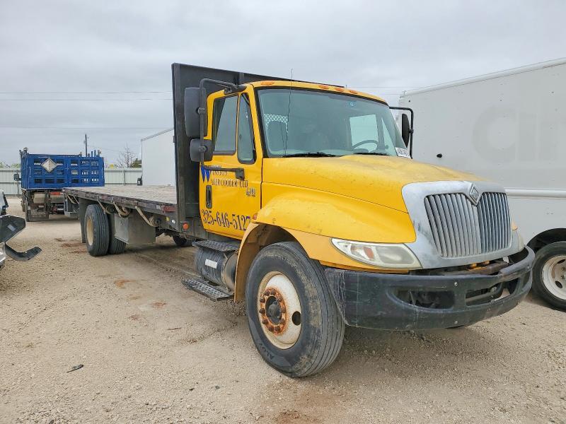 2007 International 4300 Flatbed Truck