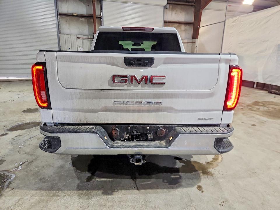 2025 GMC Sierra K1500 slt