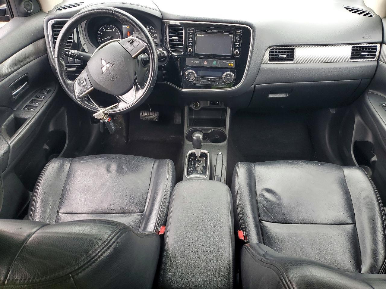 2016 Mits Outlander