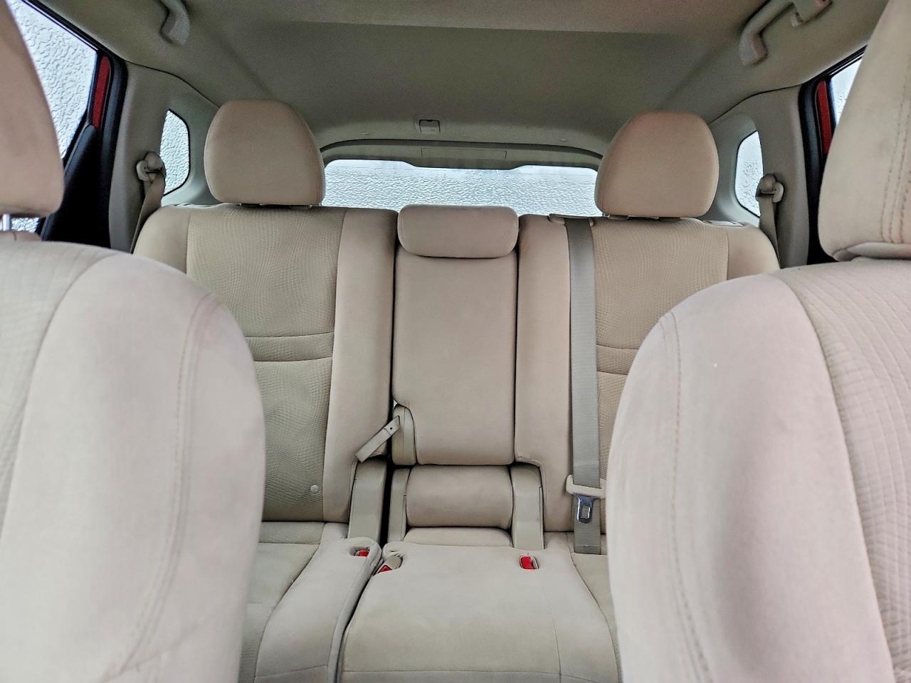 2014 Nissan Rogue sv