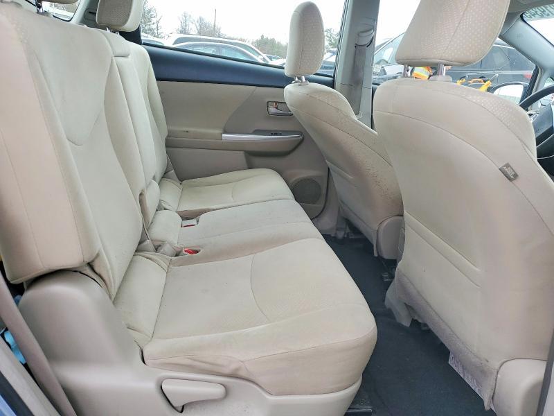 2014 Toyota Prius v two