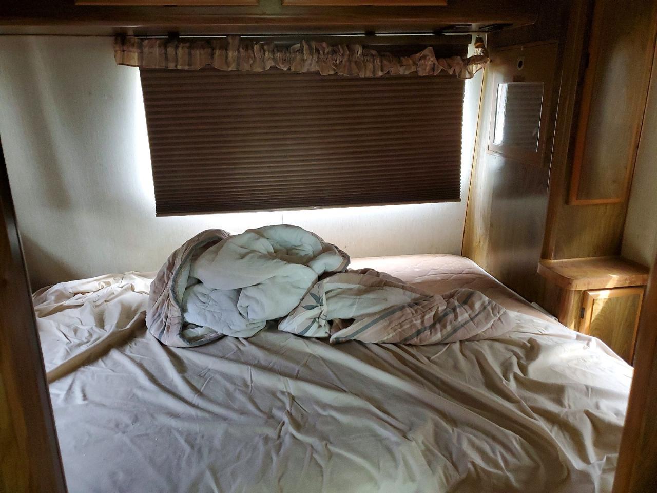 1986 Swin 1985 Fleetwood Southwind RV