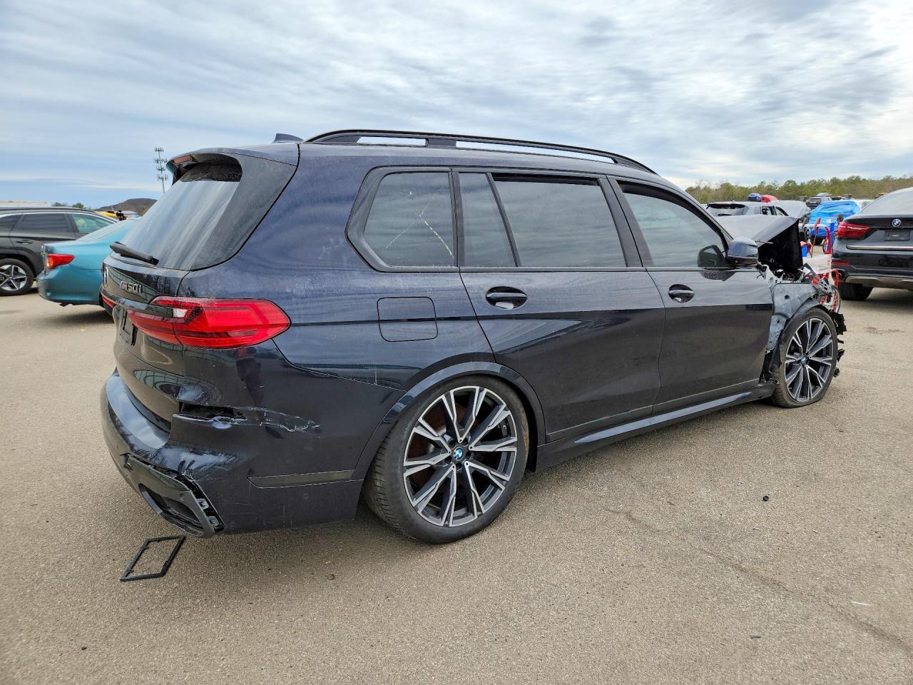 2021 BMW X7 M50i