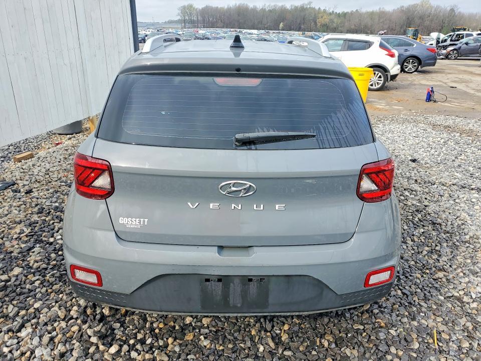 2022 Hyundai Venue sel