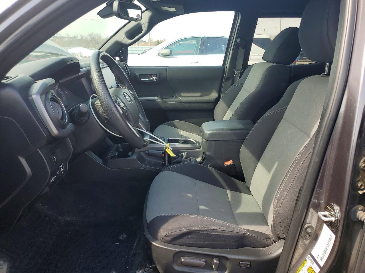 2022 Toyota Tacoma SR V6