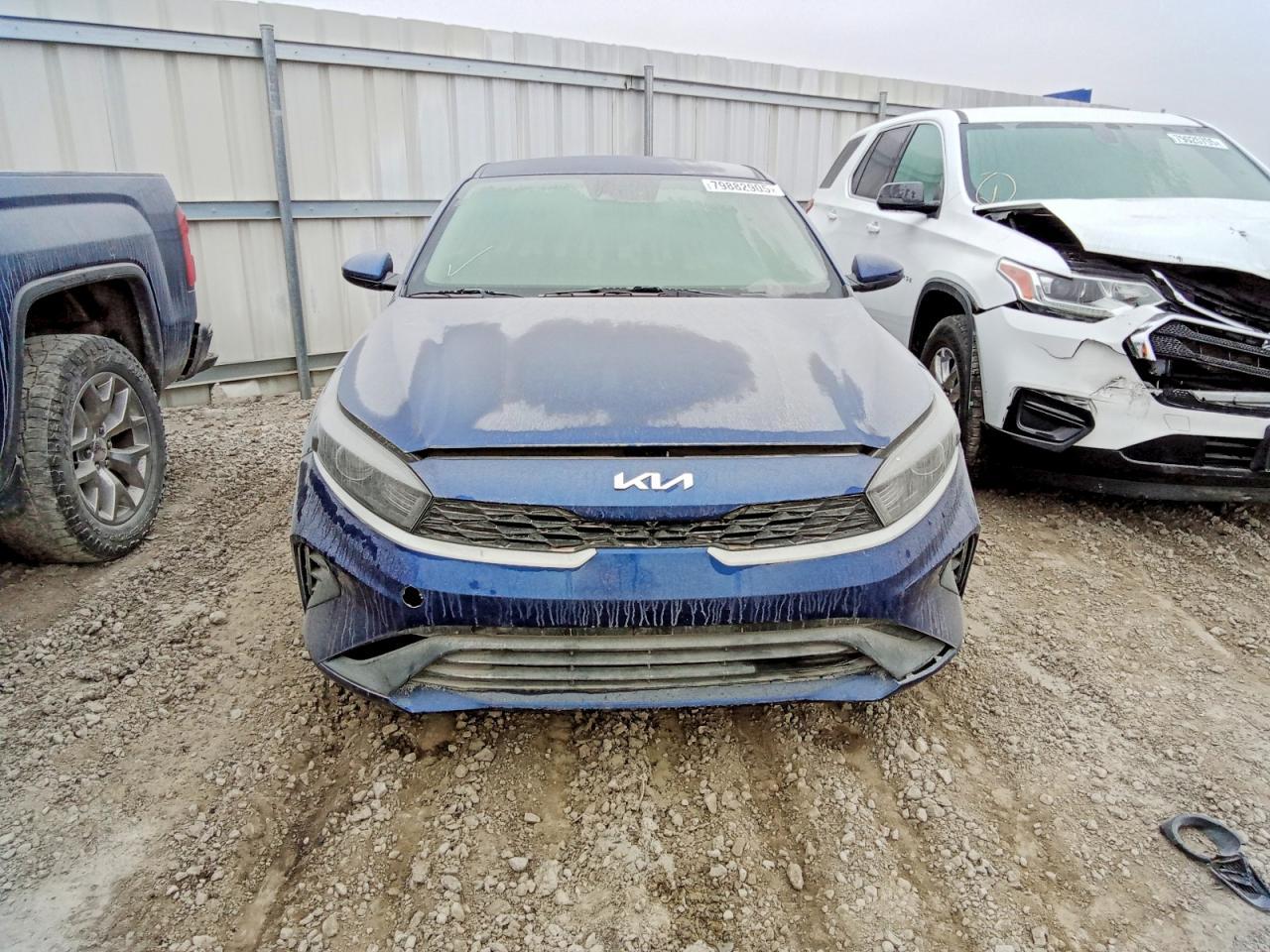 2023 KIA Forte lxs