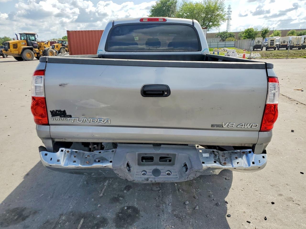 2004 Toyota Tundra SR5