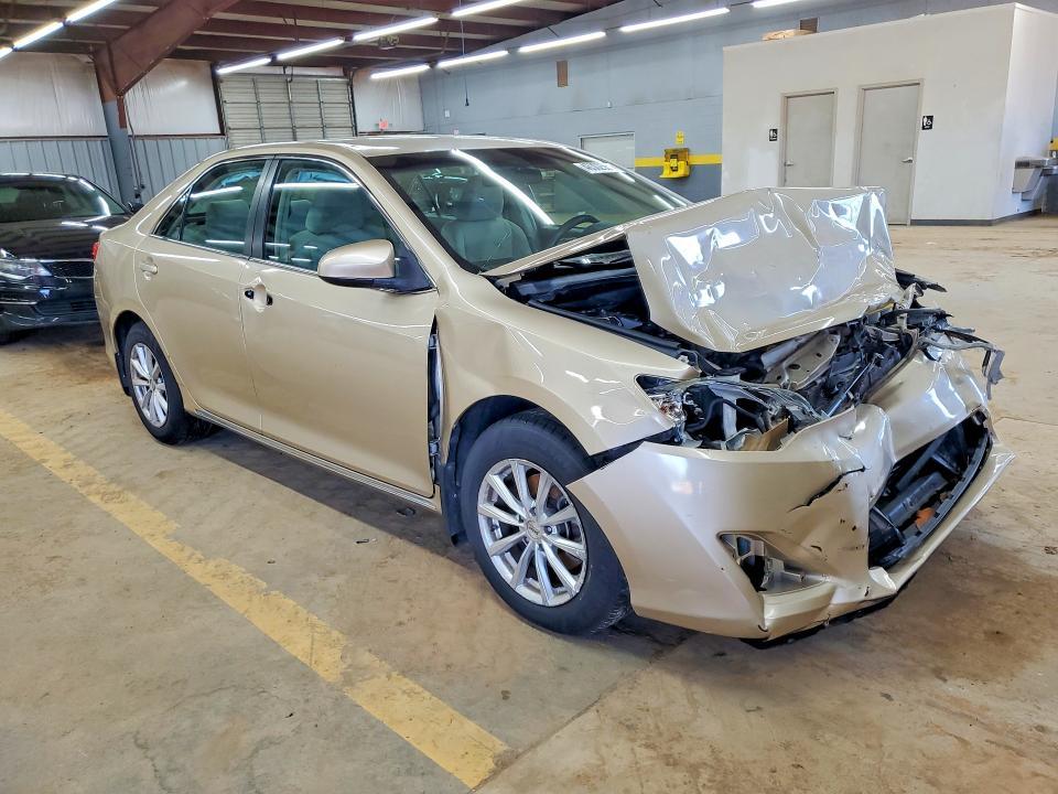2012 Toyota Camry le