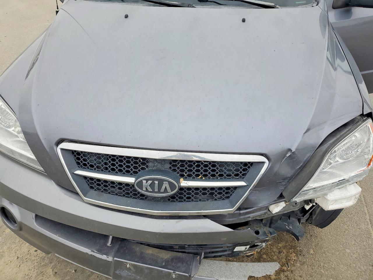2005 KIA Sorento lx