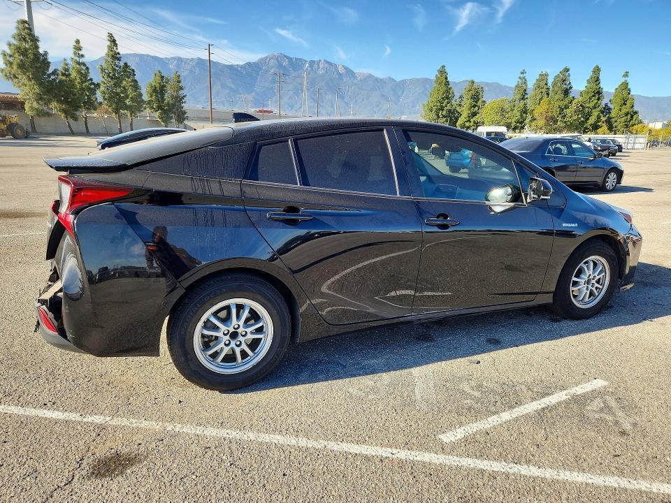 2022 Toyota Prius le