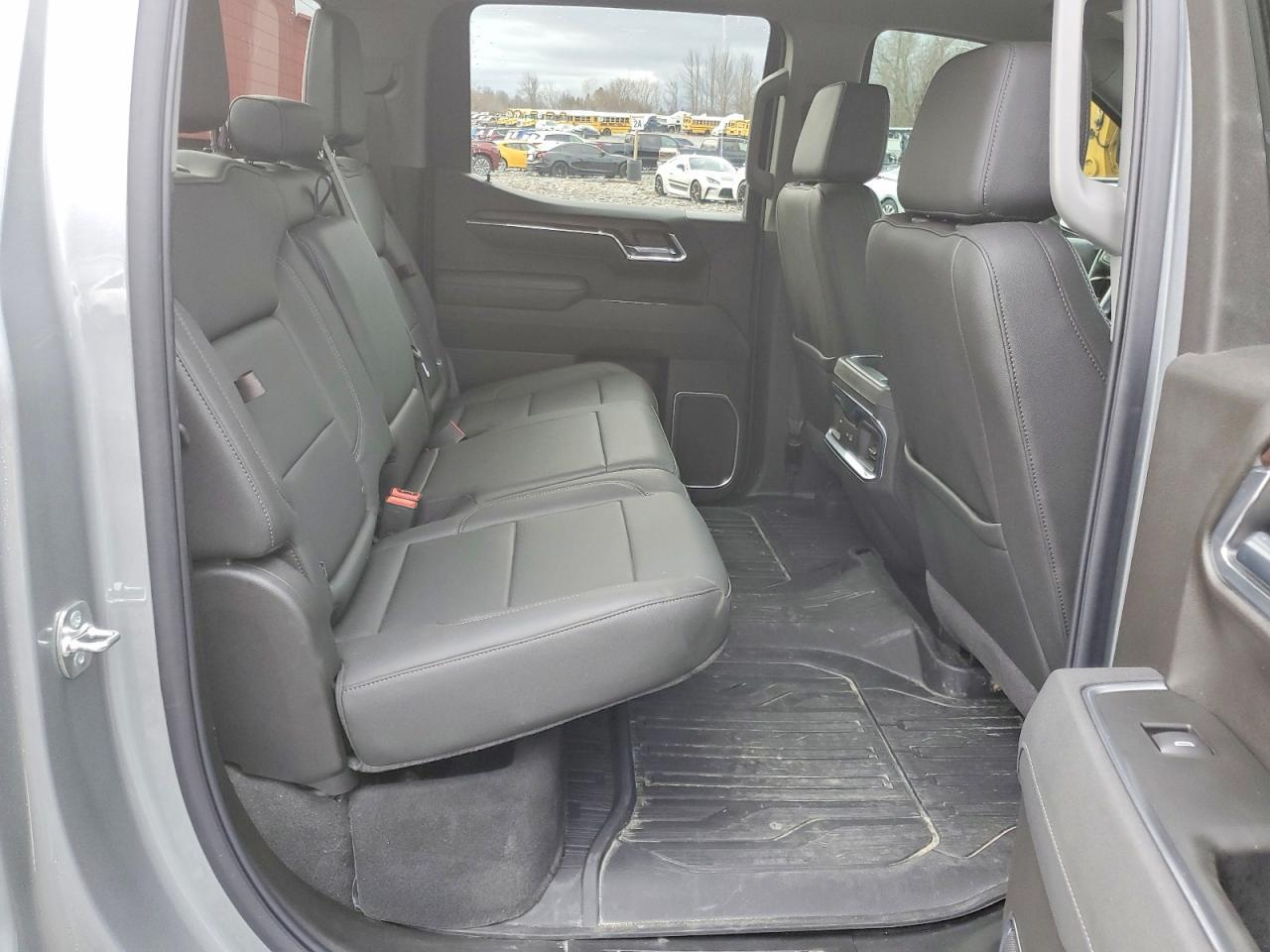 2026 GMC Sierra K1500 SLT