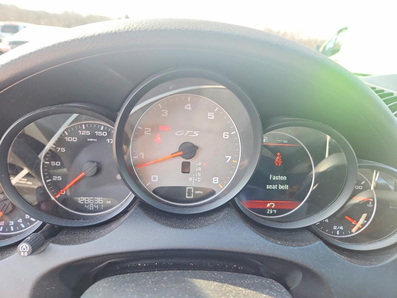 2013 Porsche Cayenne gts