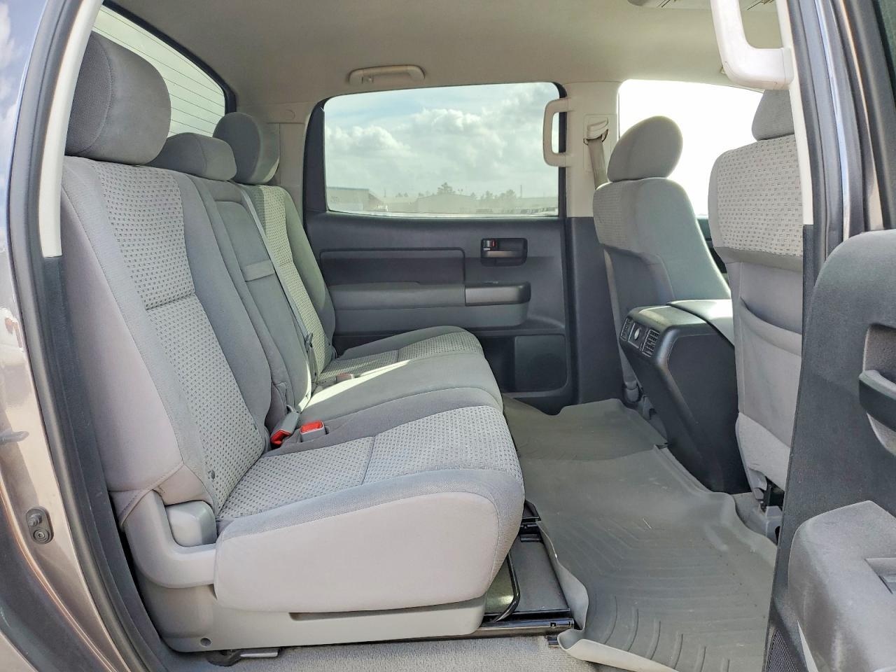 2011 Toyota Tundra Grade