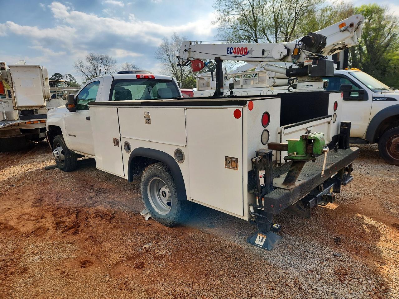 2017 Chevrolet Silverado Utility / Service Truck