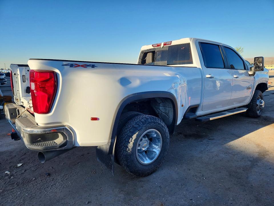 2024 Chevrolet Silverado K3500 lt
