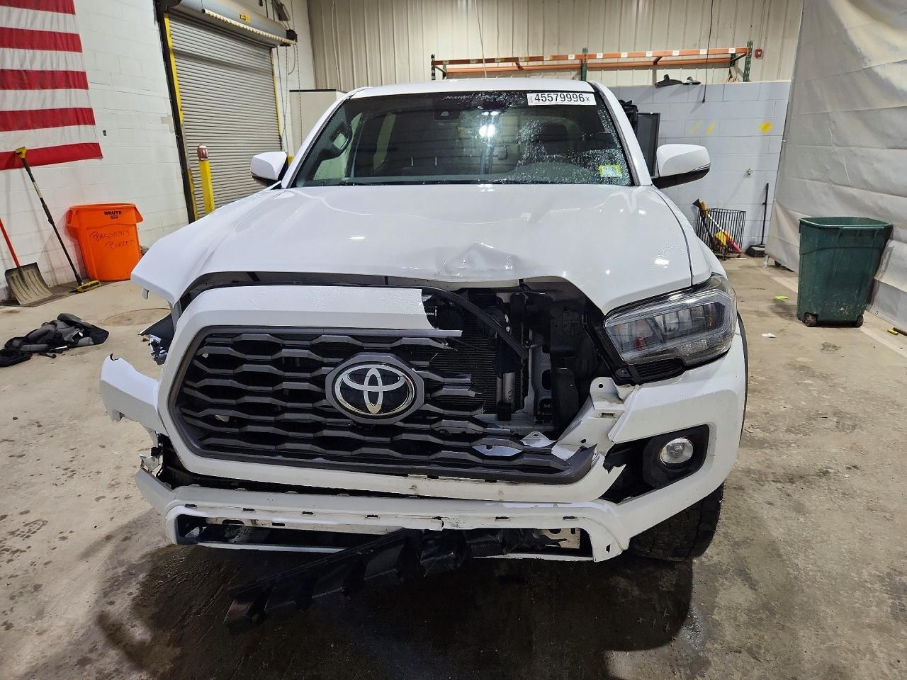 2022 Toyota Tacoma TRD OFF-Road