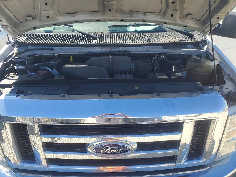 2014 Ford Econoline E350 Super Duty Wagon