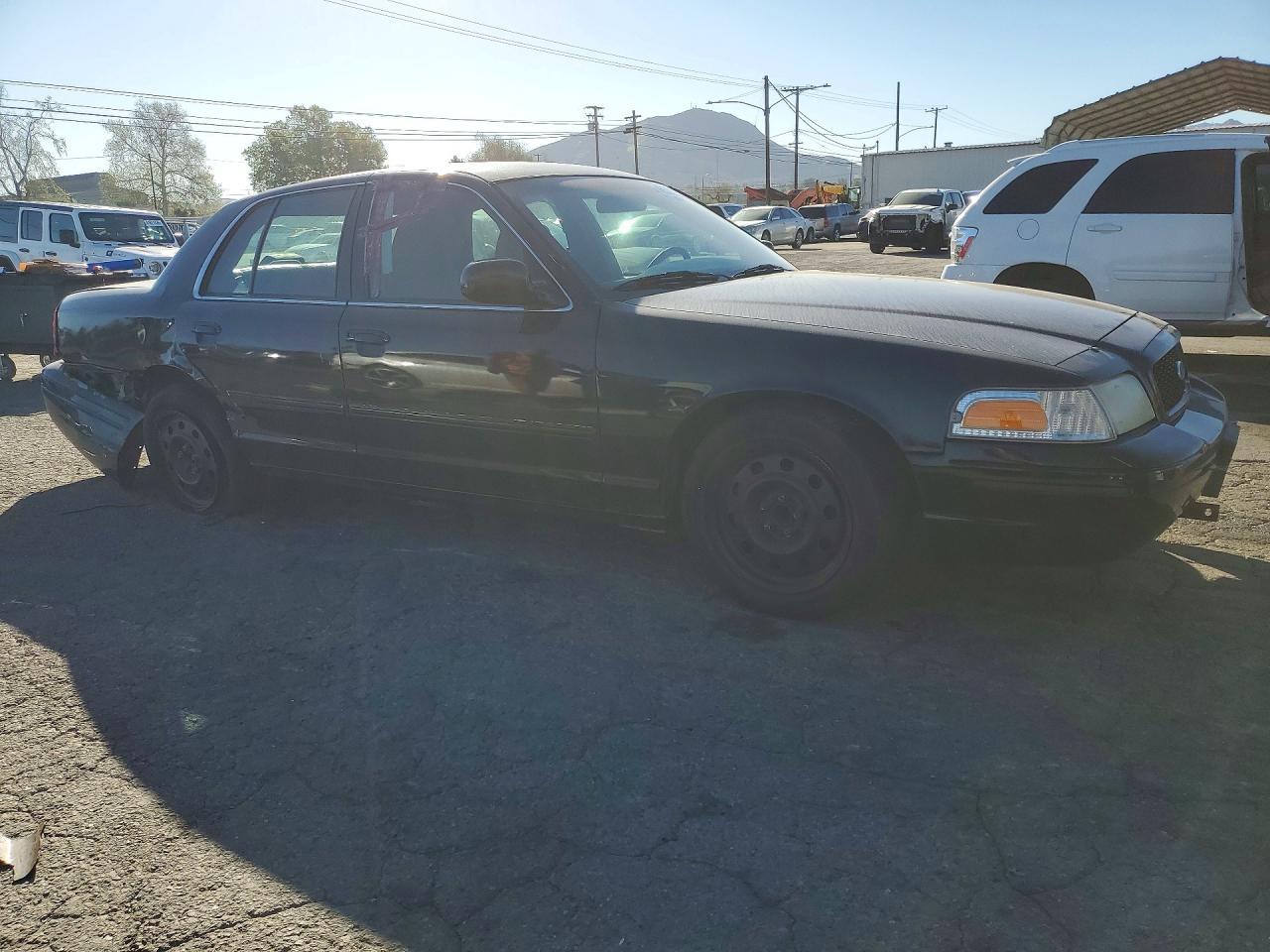 2011 Ford Crown Victor