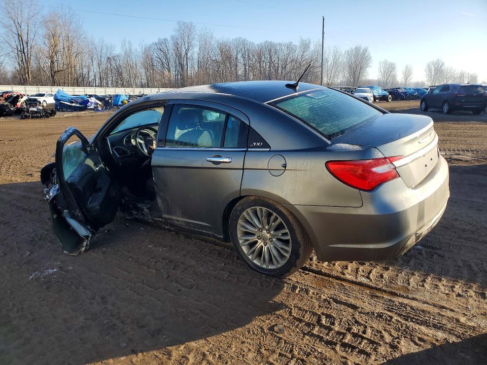 2013 Chrysler 200 Limited