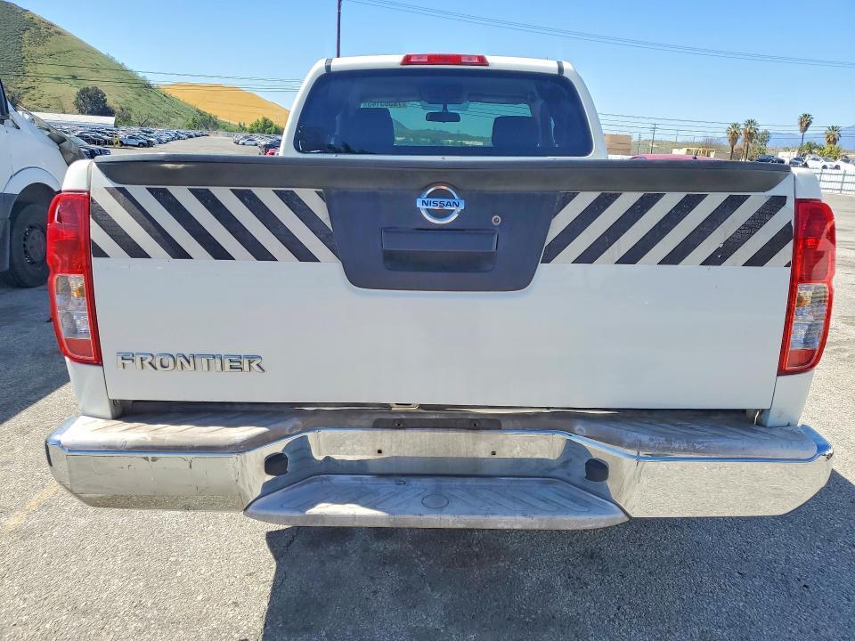 2015 Nissan Frontier S