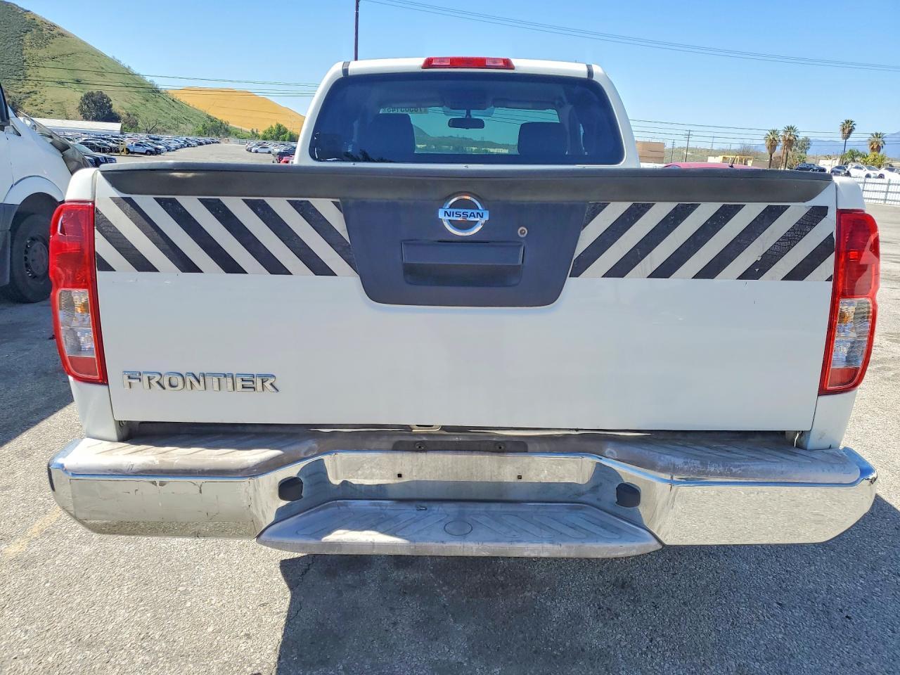 2015 Nissan Frontier S