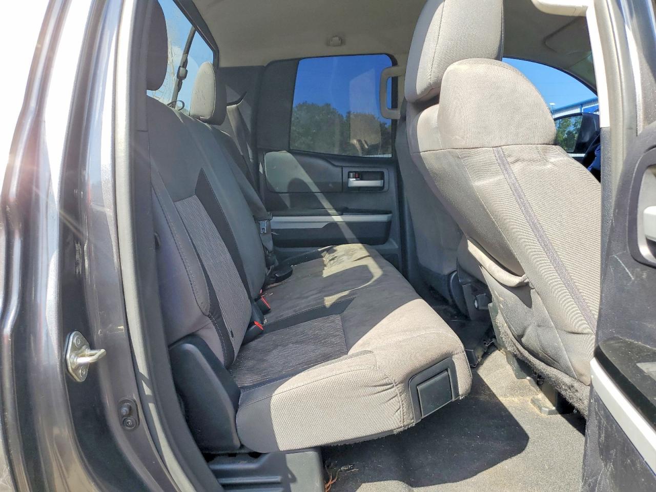 2014 Toyota Tundra SR5