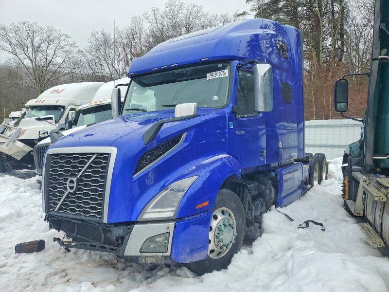 2020 Volvo VNL Semi Truck