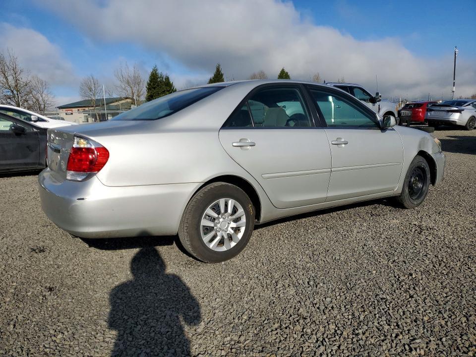 2006 Toyota Camry le