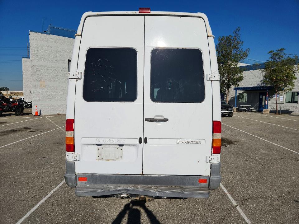2005 Dodge Sprinter 2500