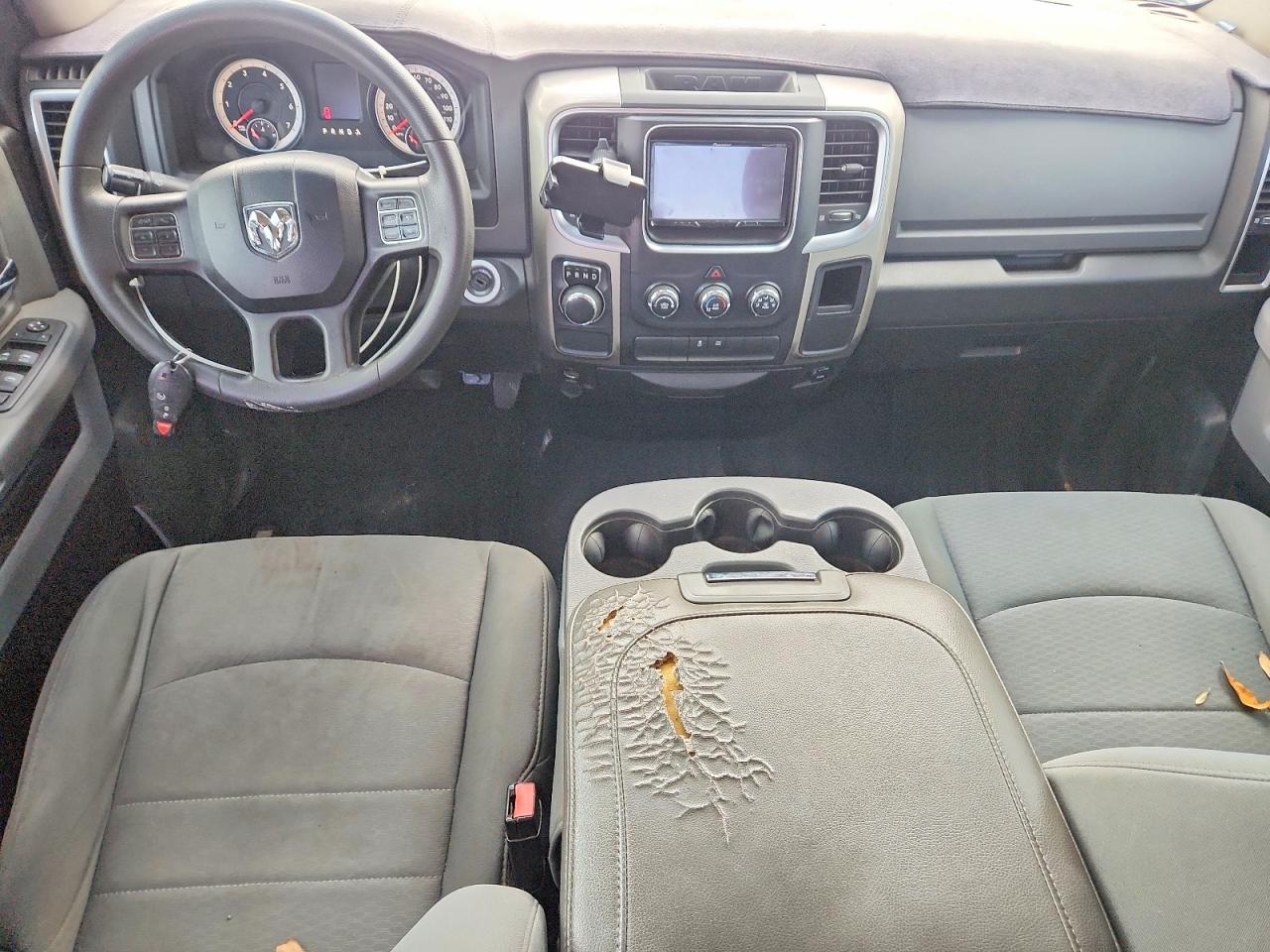 2015 Dodge RAM 1500 SLT