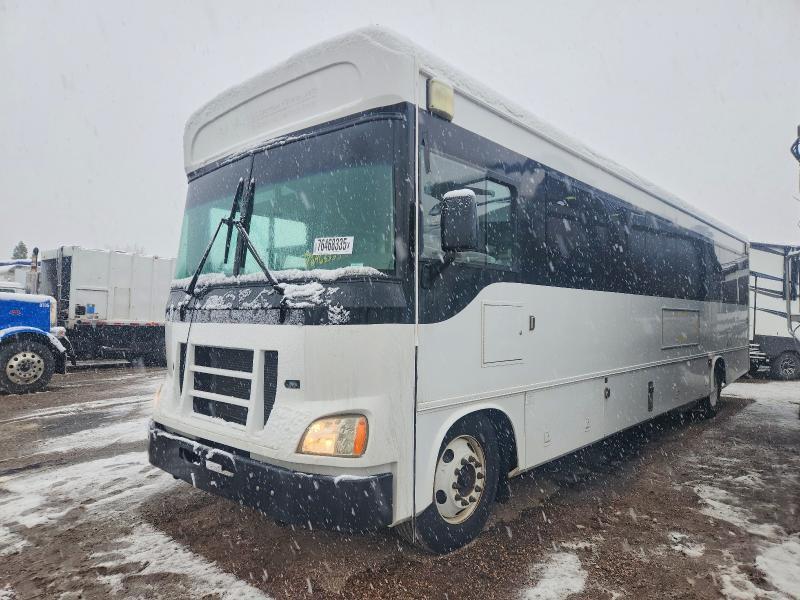 2013 Freightliner Chassis M Line Shuttle Bus