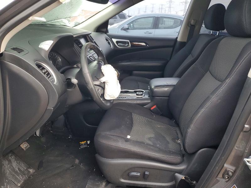 2019 Nissan Pathfinder sv