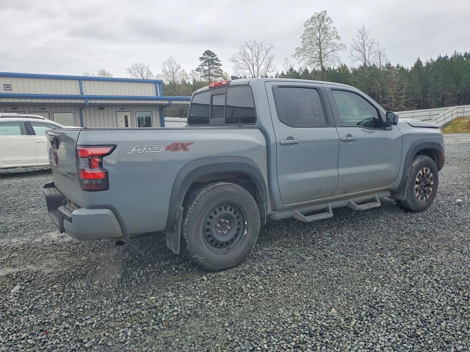 2022 Nissan Frontier PRO-4X