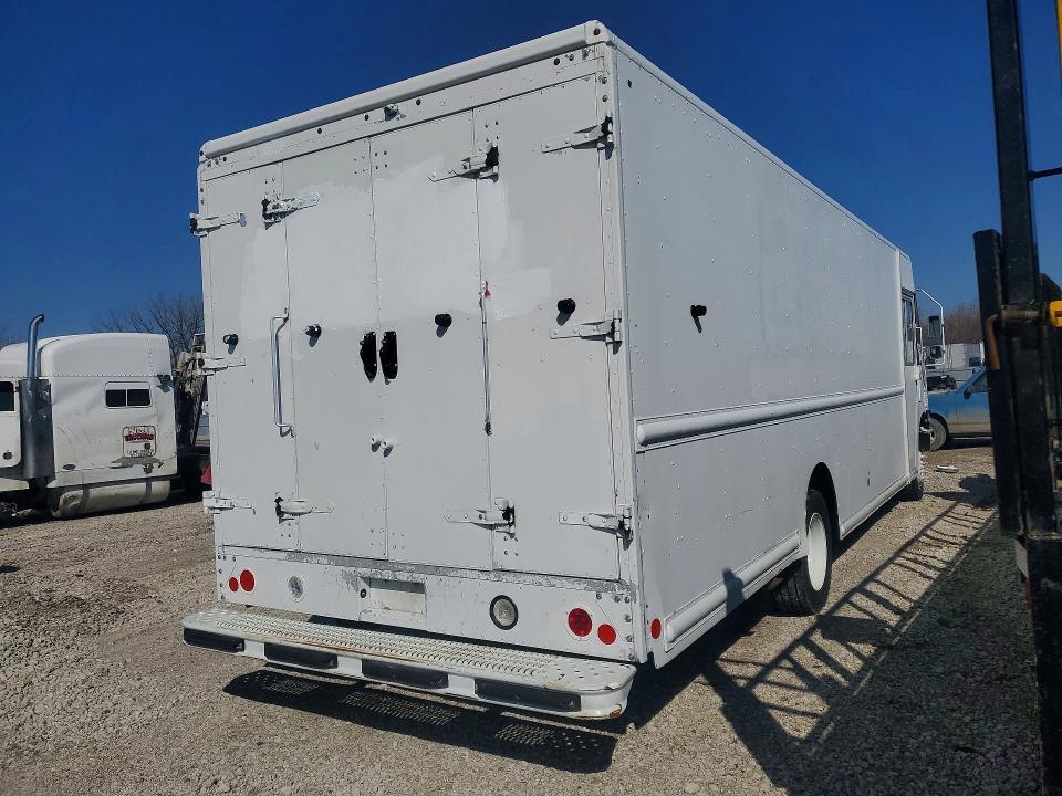 2016 Freightliner MT55G Chassis Delivery Truck