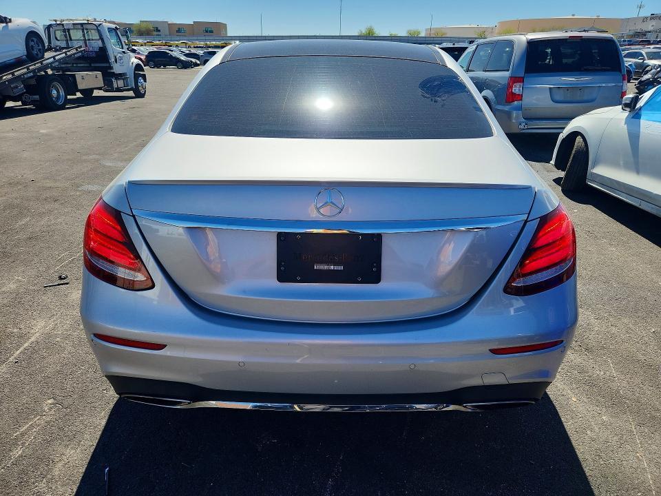 2017 Mercedes-Benz E 300