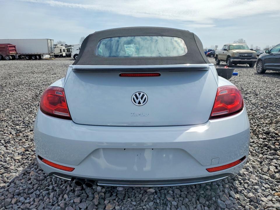 2017 Volkswagen Beetle s