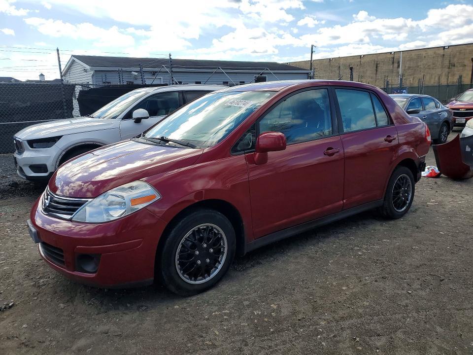 2010 Nissan Versa 1.8 s